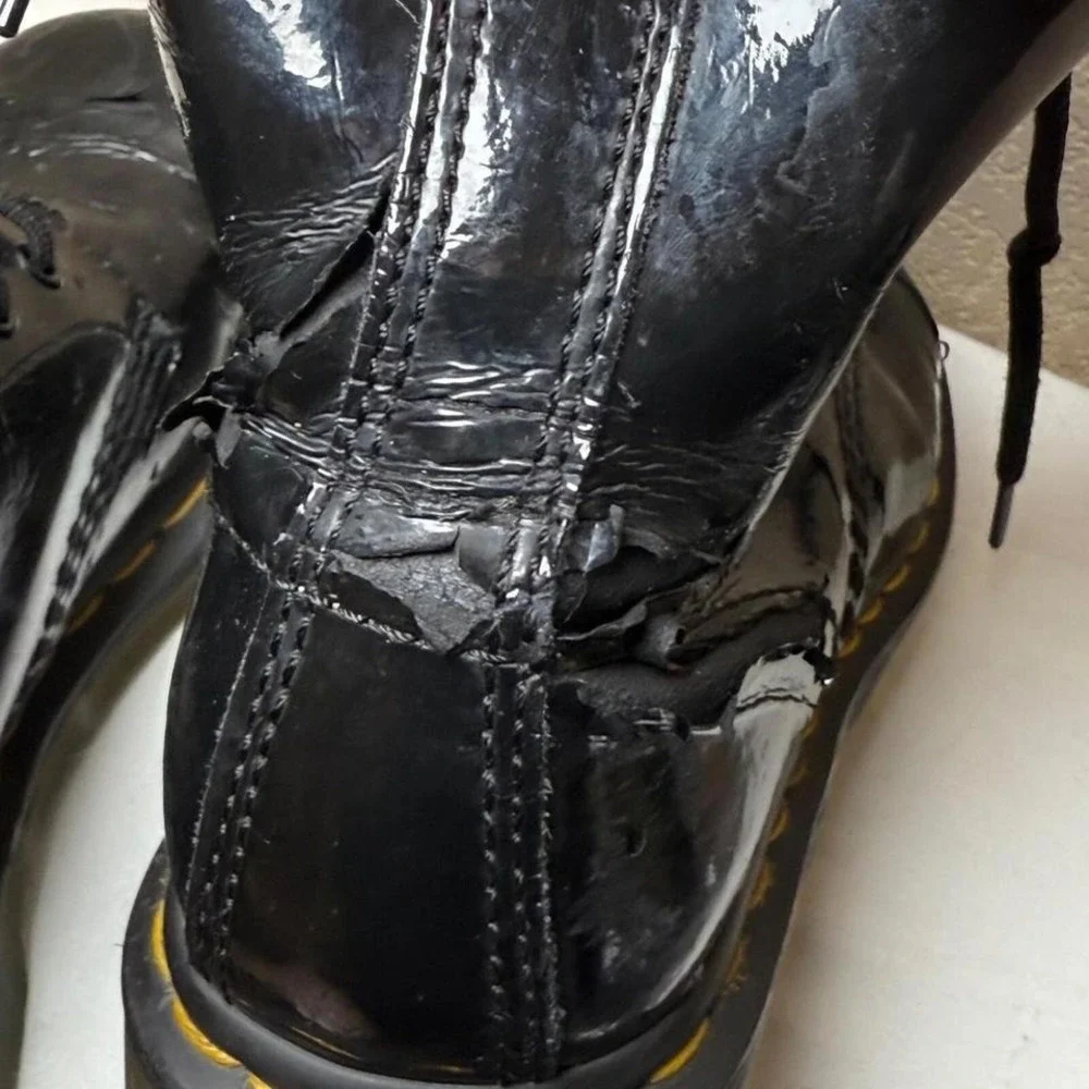 Dr Martens 1460 Patent Leather Boots Womens 7 Black Goth Grunge Punk 8 Eyelet